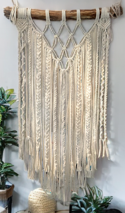 Macrame Wall Hang / Photo Holder!