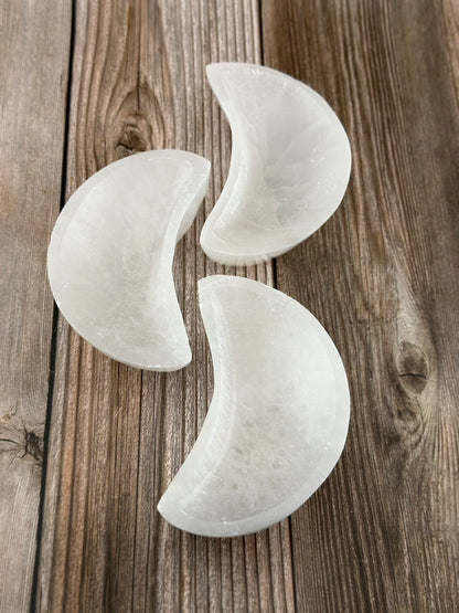 Selenite moon bowl, genuine natural high quality selenite crystal bowl, ring holder, charging bowl for crystals and gemstone, direct from Morocco!