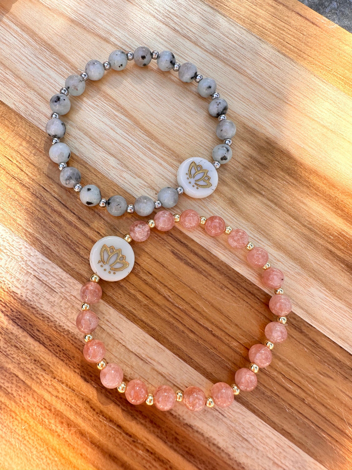 Lotus pendant bracelet, with Sunstone gemstones, and gold spacer beads, real Sunstone gems, healing stones, Lotus flower pendant