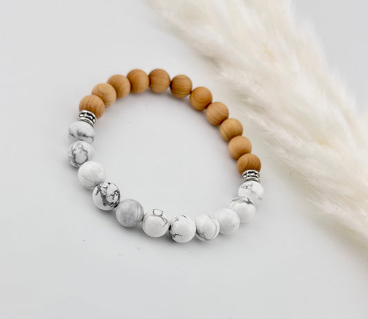 Howlite and Thuja wood Diffuser Bracelet, essential oil, natural stones, crystals, chakra, birthstones, healing crystals, gemstone boho,