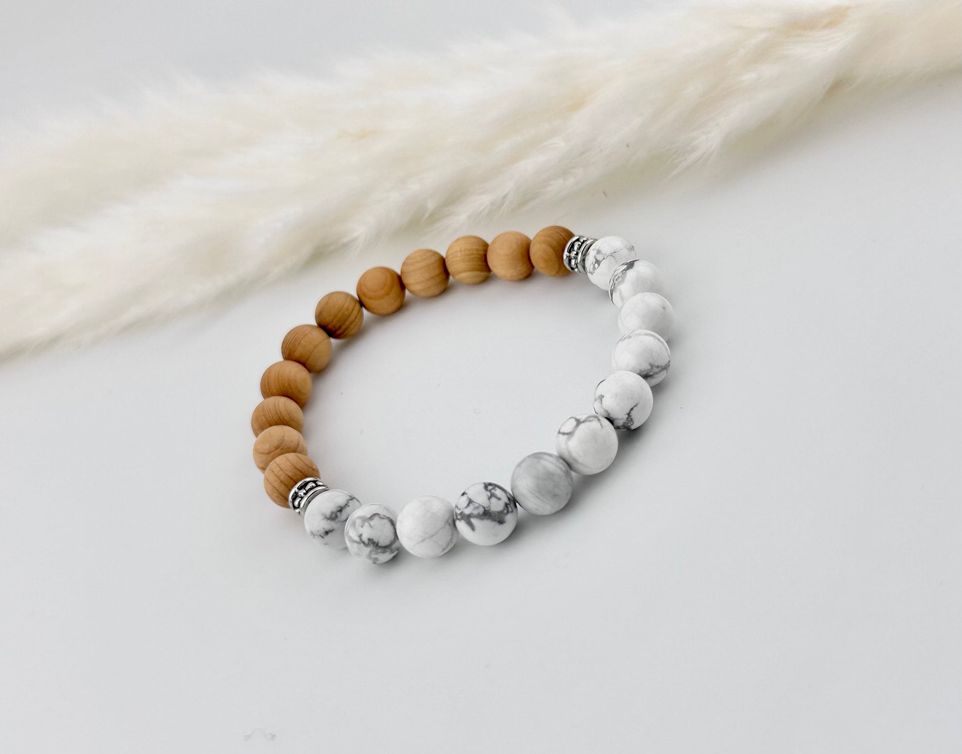 Howlite and Thuja wood Diffuser Bracelet, essential oil, natural stones, crystals, chakra, birthstones, healing crystals, gemstone boho,