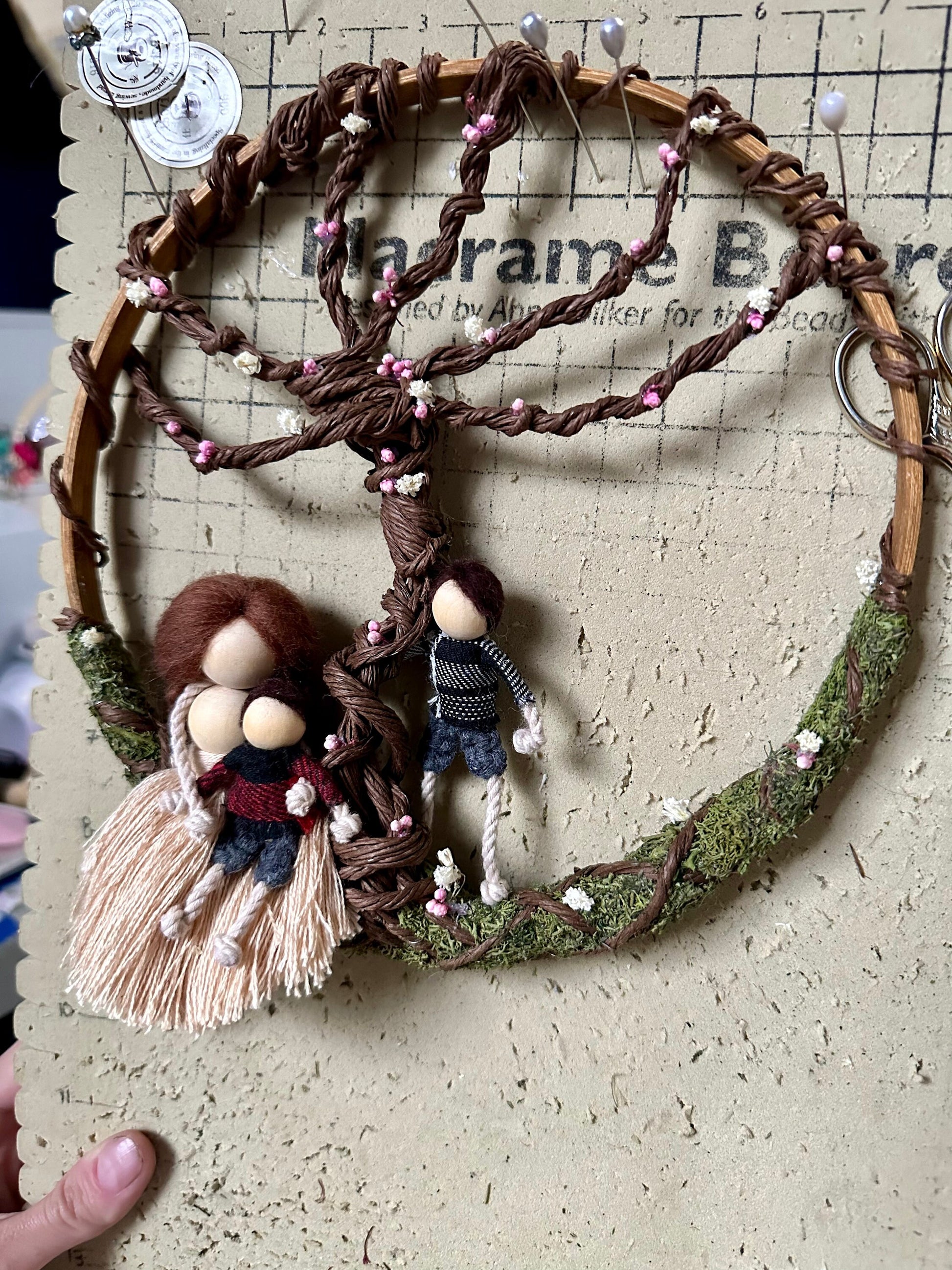 Tree of life family portrait wall hang, custom dolls, custom scene, wire tree, dried flowers, moss, family, gift, customizable, home, ring