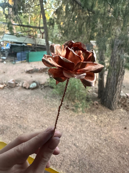 Small handmade pure copper metal rose flower home decor gift forever flower custom rose flower pot spike small flower for floral arrangement