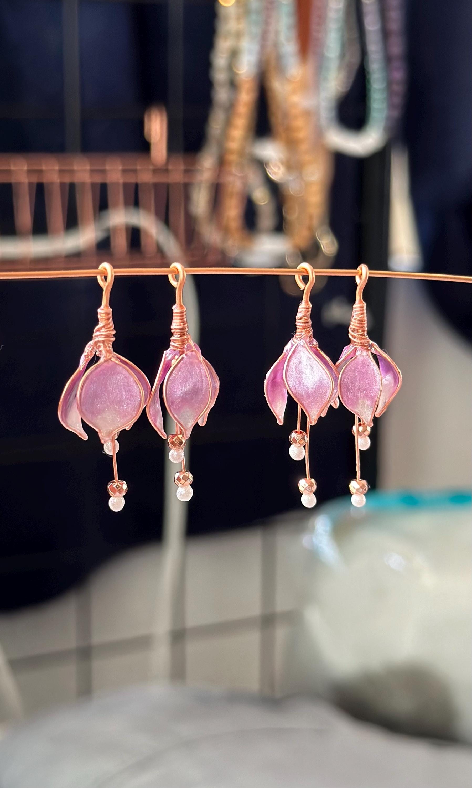 Custom Handmade Copper wire and epoxy resin drop flower dangle earrings jewelry gift glass tear drop bead delicate floral hematite gem pink