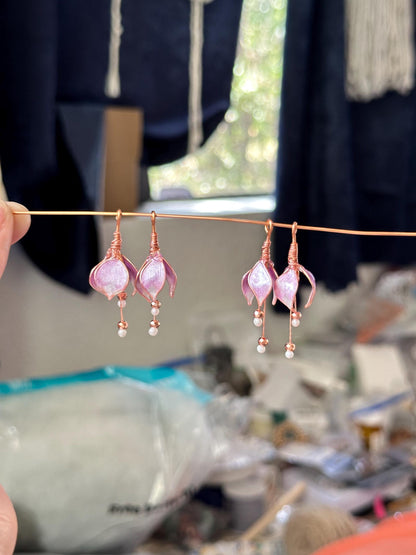 Custom Handmade Copper wire and epoxy resin drop flower dangle earrings jewelry gift glass tear drop bead delicate floral hematite gem pink