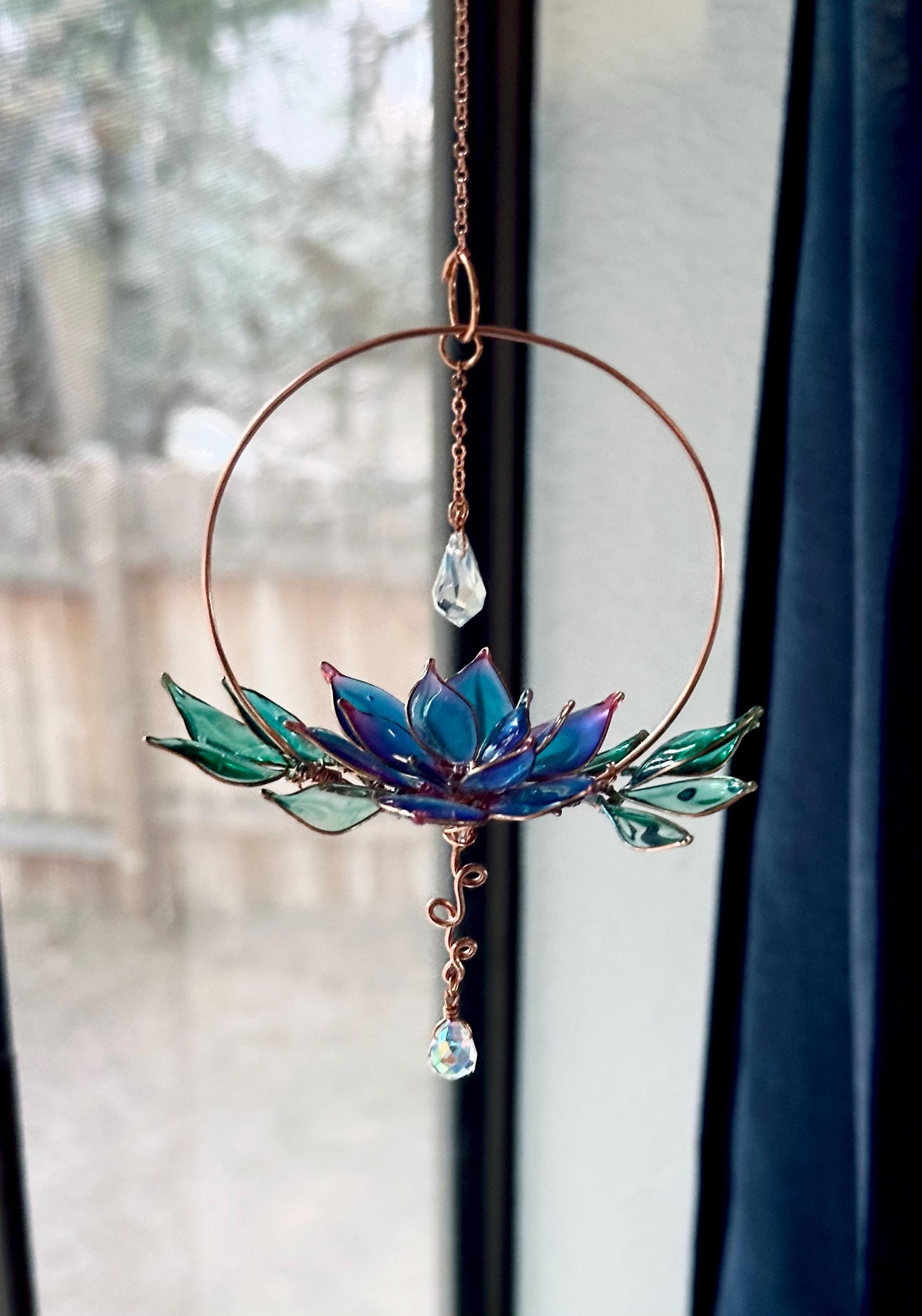 Window suncatcher Rear view Mirror Copper wire epoxy handmade lotus flower car sun catcher grief and loss gift rainbow prism dangle crystals