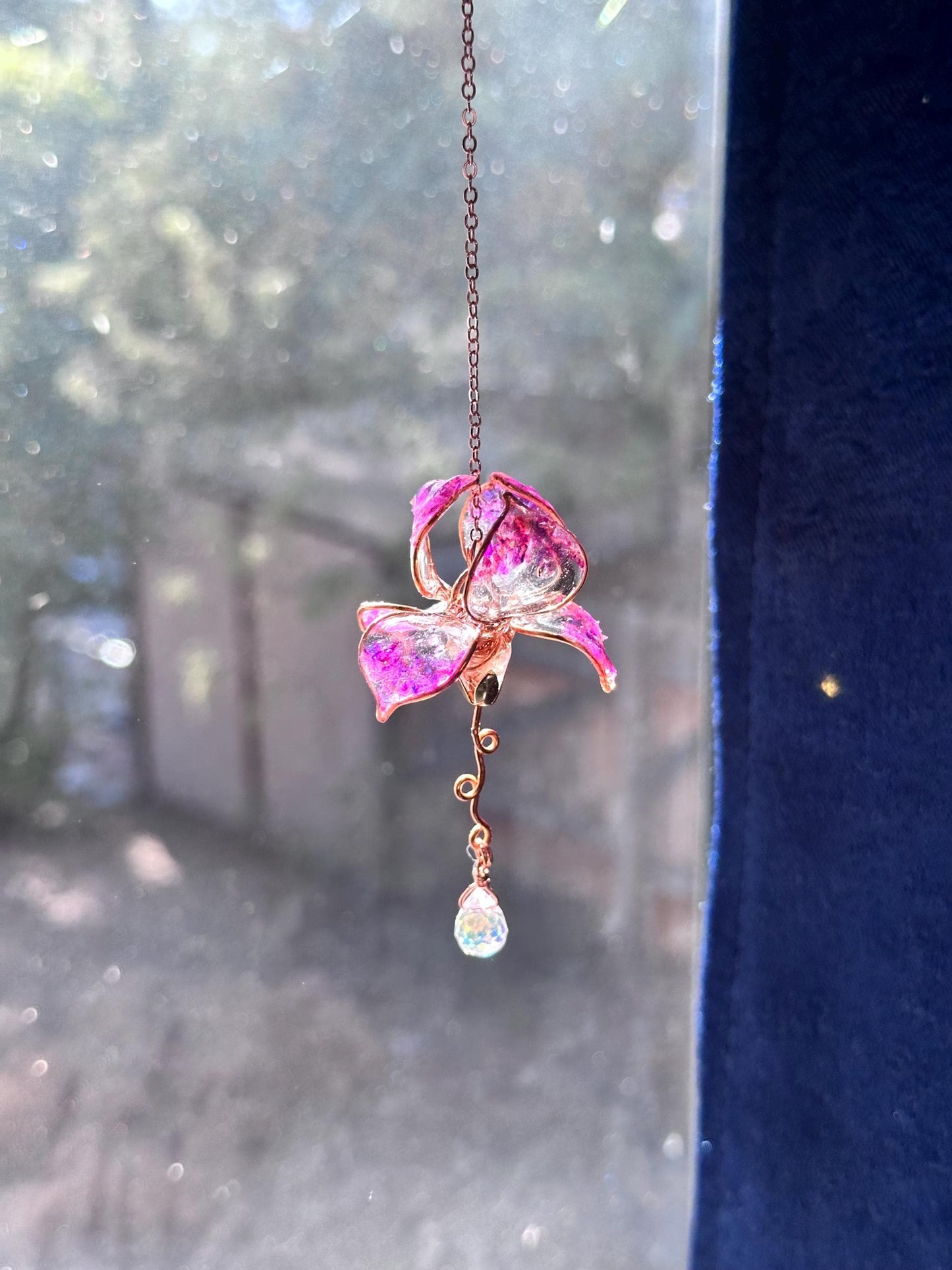 Rear view mirror Blue Ombre car Window sun catcher mini Copper wire and epoxy Iris flower dangle crystal rainbow prisms gift teacher ocean