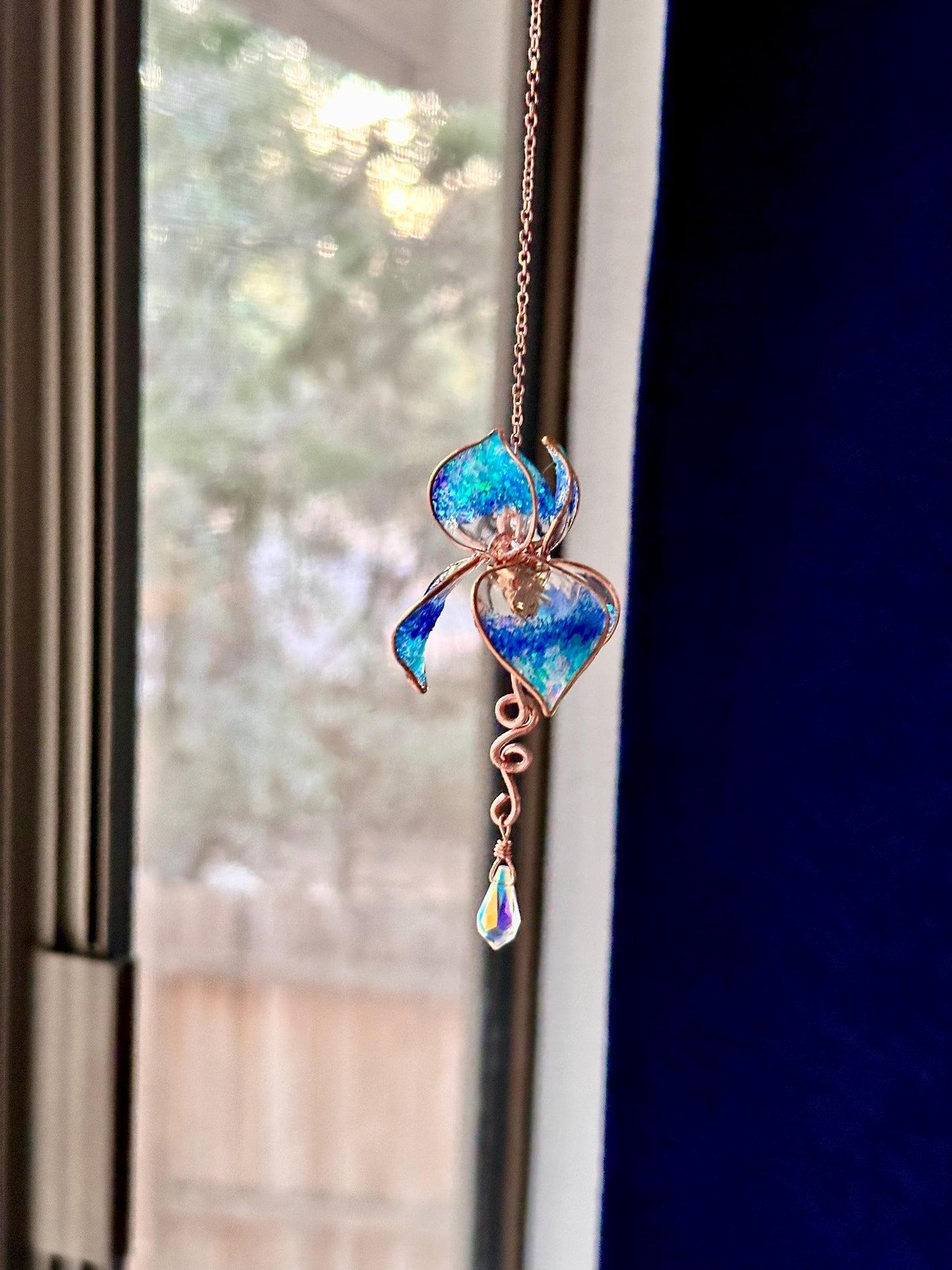 Rear view mirror Blue Ombre car Window sun catcher mini Copper wire and epoxy Iris flower dangle crystal rainbow prisms gift teacher ocean