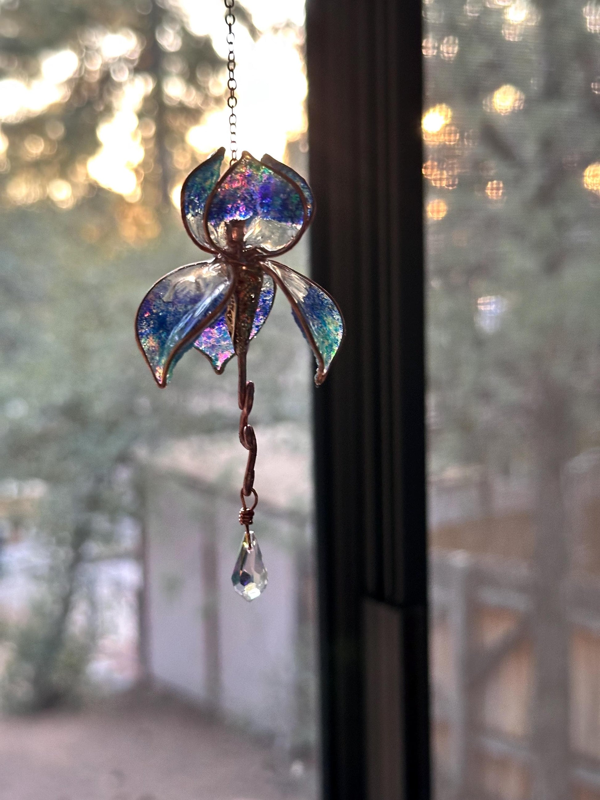 Rear view mirror Blue Ombre car Window sun catcher mini Copper wire and epoxy Iris flower dangle crystal rainbow prisms gift teacher ocean