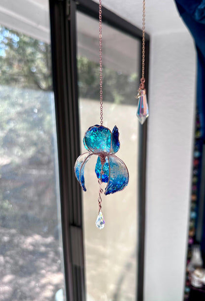 Rear view mirror Ocean Blue Ombre car Window sun catcher mini Copper wire and epoxy Iris flower dangle crystal rainbow prisms gift teacher